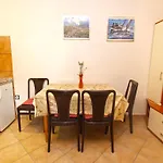 Apartman In 713 *