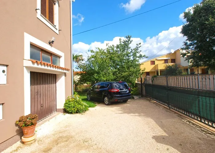 In 713 아파트 메덜린